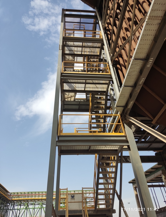 نمونه سازه های فلزی11